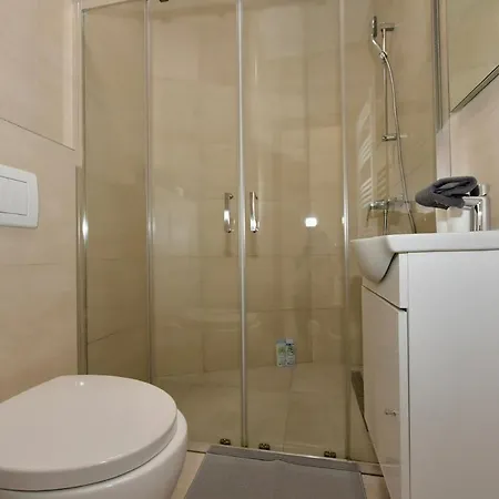 Apartment Near Deak Ferenc Square Budapest