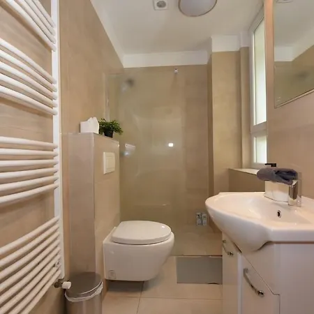 Apartment Near Deak Ferenc Square *